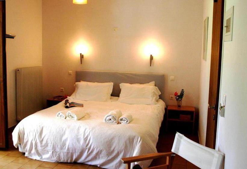 בית מלון כפרי Villa Irini