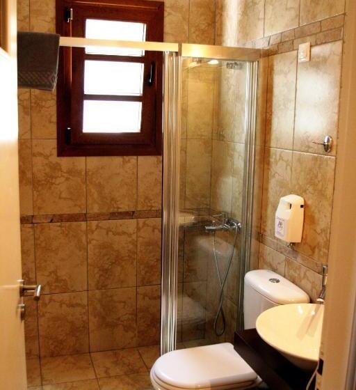 בית מלון כפרי Villa Irini