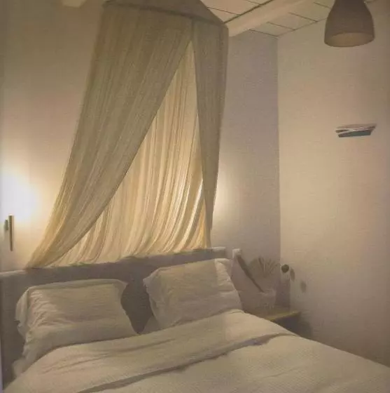 ホテル Villa Irini