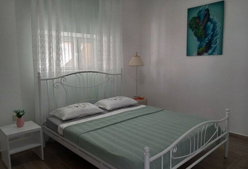 پانسیون Home Of Gnomes