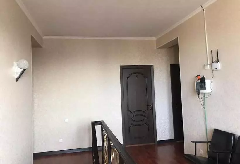 پانسیون Vstrecha