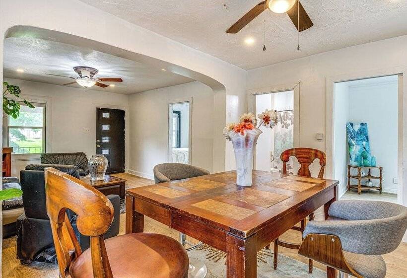 Cozy Home W/ Yard < 3 Mi To Downtown Indianapolis!