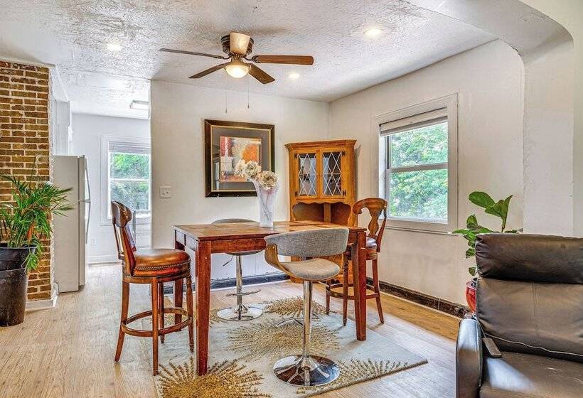 Cozy Home W/ Yard < 3 Mi To Downtown Indianapolis!