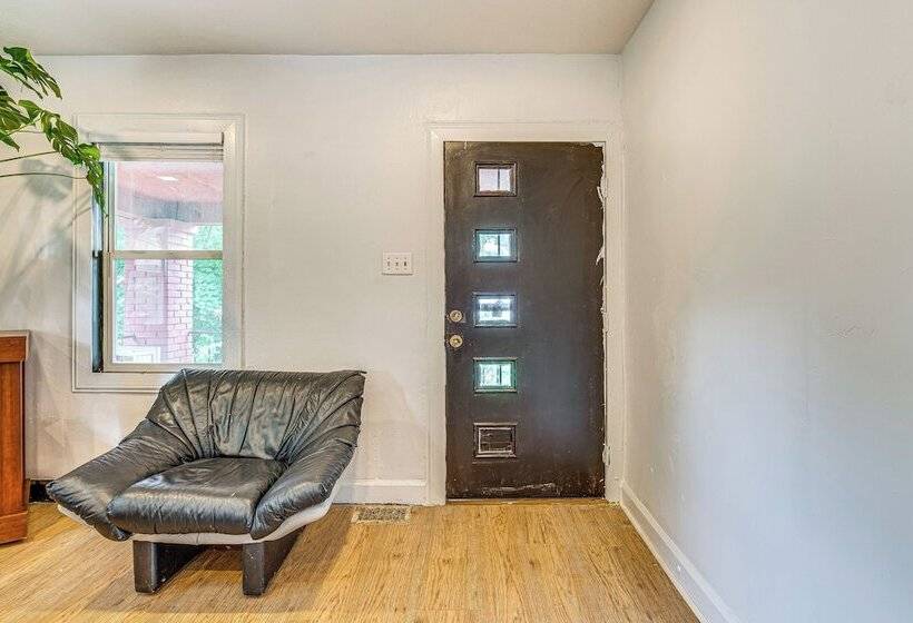 Cozy Home W/ Yard < 3 Mi To Downtown Indianapolis!