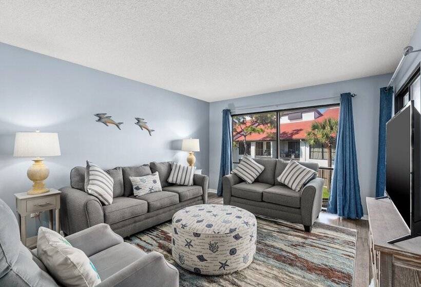 Lazy Lagoon By Avantstay Pool + Resort Access