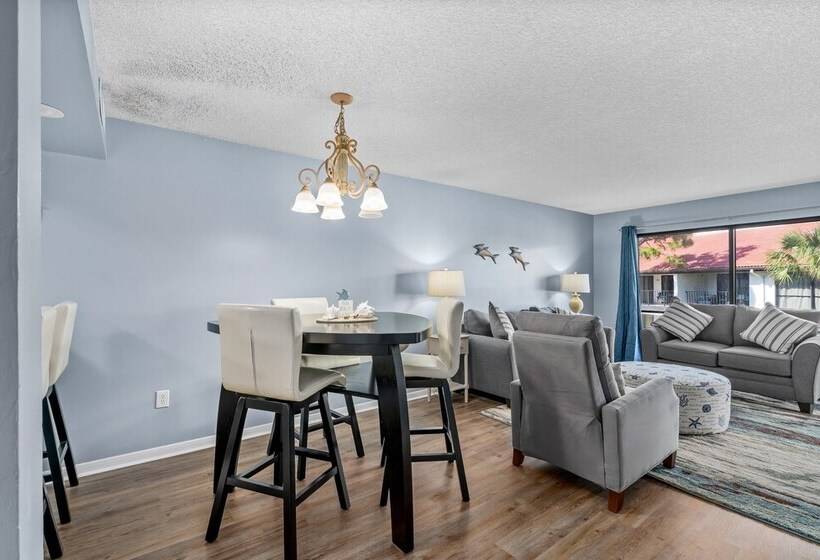 Lazy Lagoon By Avantstay Pool + Resort Access