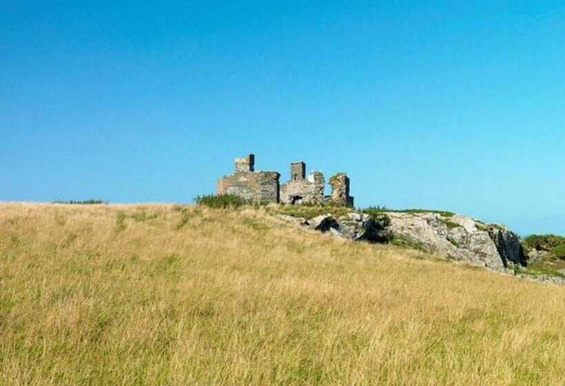 Elm Bell Tent, Anglesey, North Wales