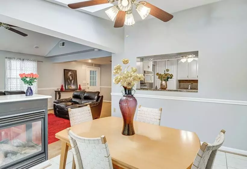 Family Friendly Home W/ Grill: 15 Mi To Baltimore!