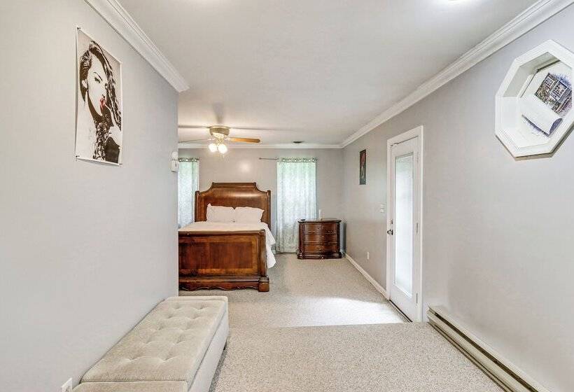 Family Friendly Home W/ Grill: 15 Mi To Baltimore!