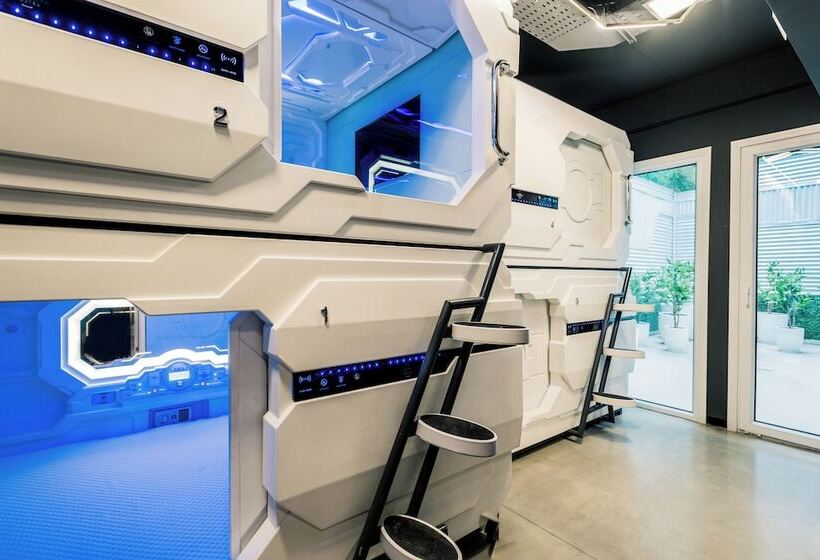 Hotel Underground Capsule