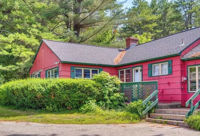 Laconia Resort Home < 2 Mi To Lake Winnipesaukee