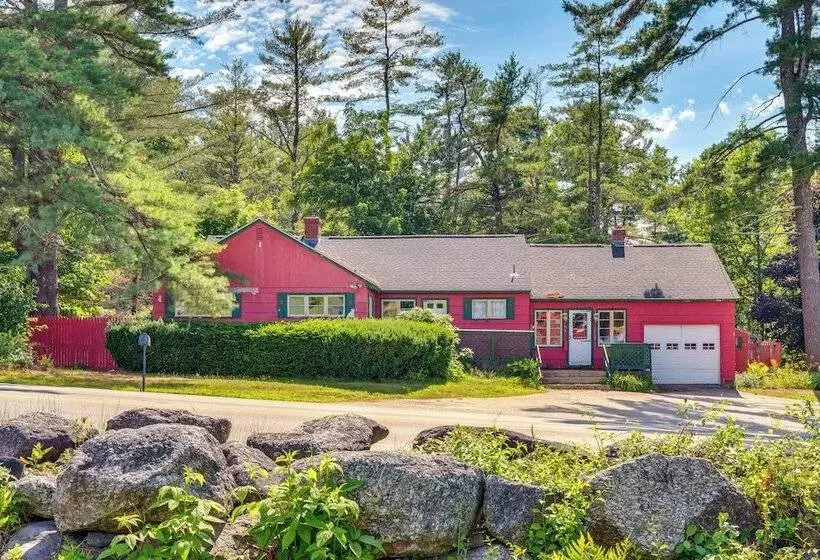 Laconia Resort Home < 2 Mi To Lake Winnipesaukee