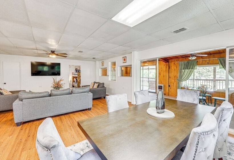 Lakeside Hot Springs Retreat W/ Pool Table!