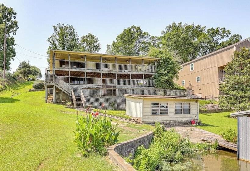 Lakeside Hot Springs Retreat W/ Pool Table!