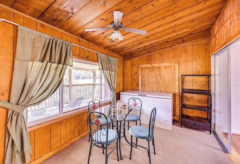 Lakeside Hot Springs Retreat W/ Pool Table!