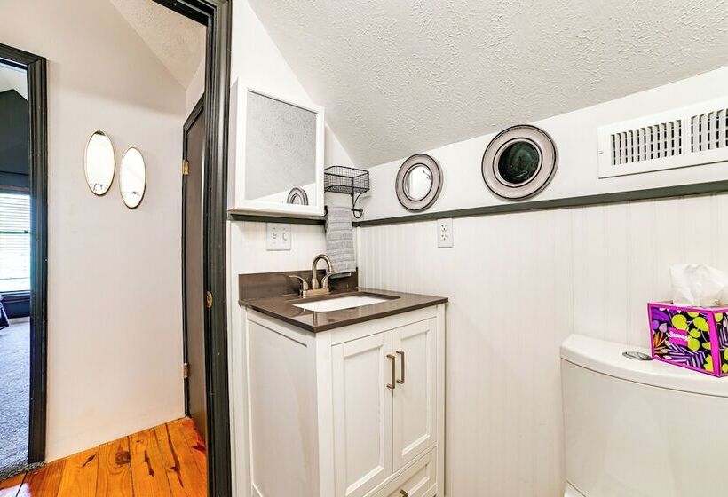 Lovely Gilbertsville Cabin W/ Patio, 4 Mi To Water