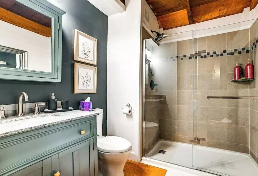 Lovely Gilbertsville Cabin W/ Patio, 4 Mi To Water