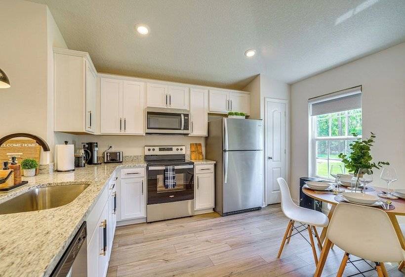 Modern Ocala Retreat   24 Mi To Rainbow Springs!