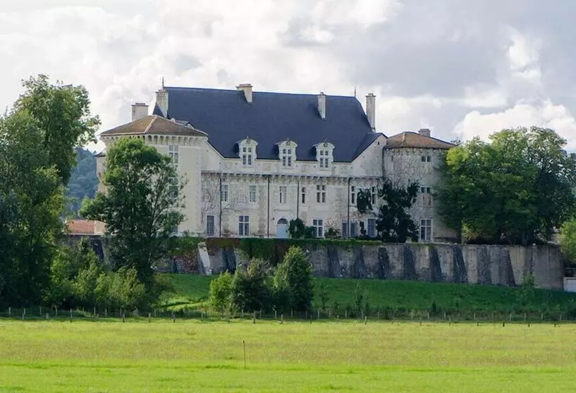 Majatalo Château De Montbras