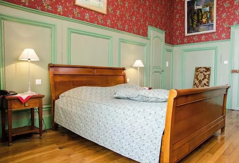 Majatalo Château De Montbras