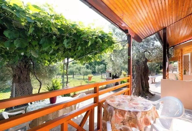 Majatalo Kapsogeorgis Rooms