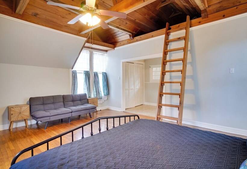 Pet Friendly Lake Charles Carriage House W/ Porch