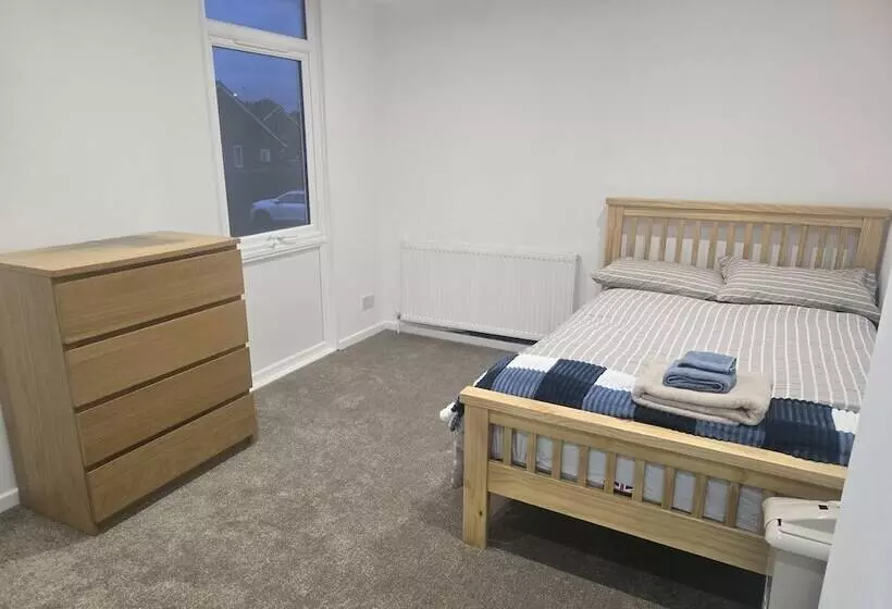 Residenssi Friendly Retreat At Windermere Way Upto 6 Guests