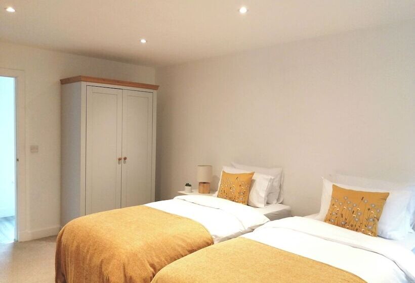 레지던스 The Highlands, 5 Bed 5 Bath, Large Spacious House