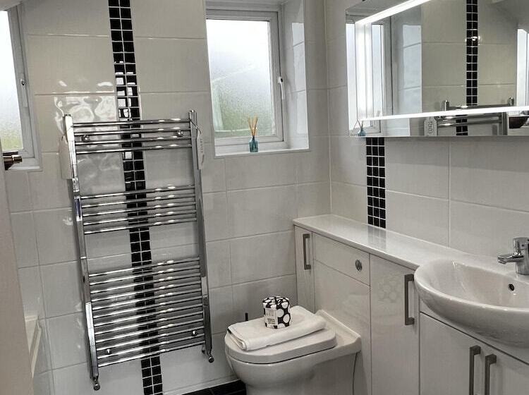 레지던스 West Cross, Mumbles Seaside Escape 5 Bed House