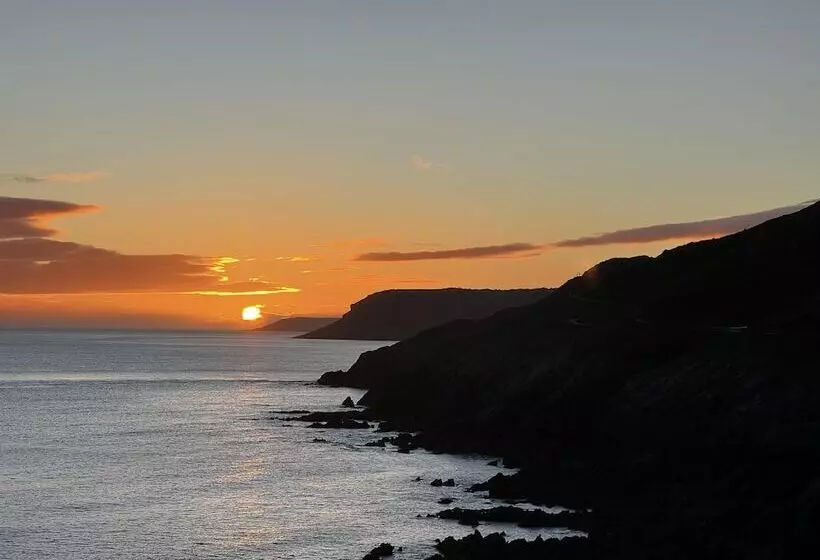 Residenssi West Cross, Mumbles Seaside Escape   5 Bed House