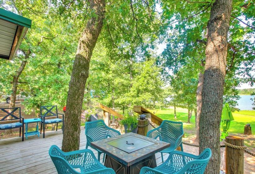 Shawnee Cabin W/ On Site Reservoir Access!