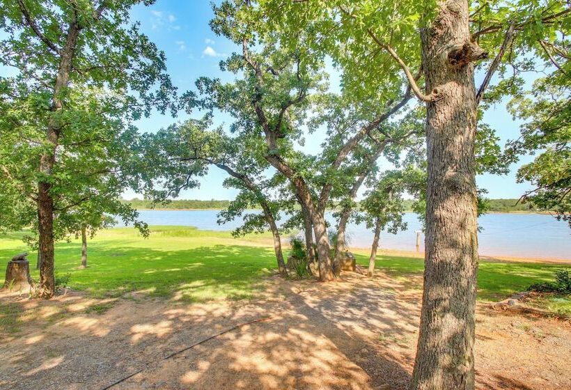 Shawnee Cabin W/ On Site Reservoir Access!