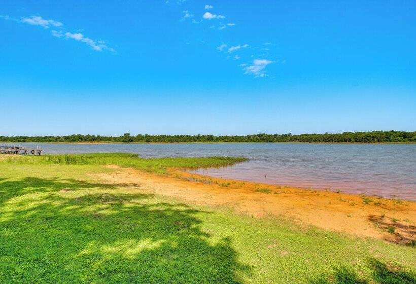 Shawnee Cabin W/ On Site Reservoir Access!
