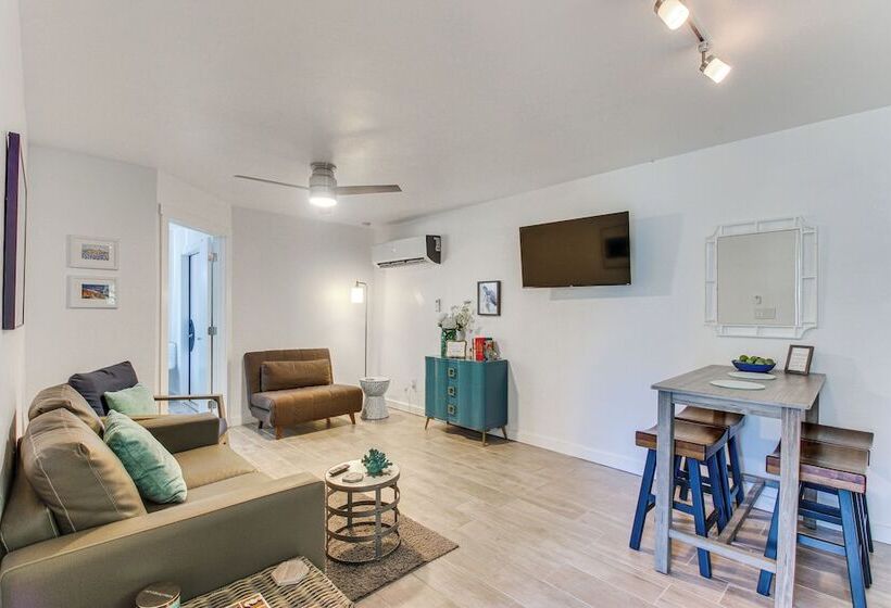 Shawnee Cabin W/ On Site Reservoir Access!