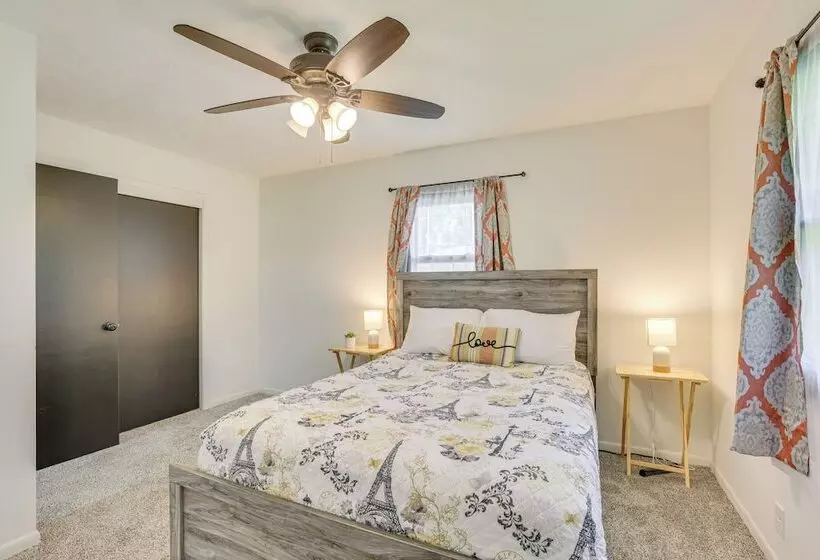 Spacious Omaha Home W/ Patio & Yard, Pets Welcome!