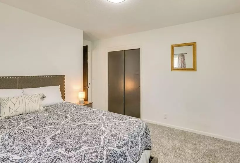 Spacious Omaha Home W/ Patio & Yard, Pets Welcome!