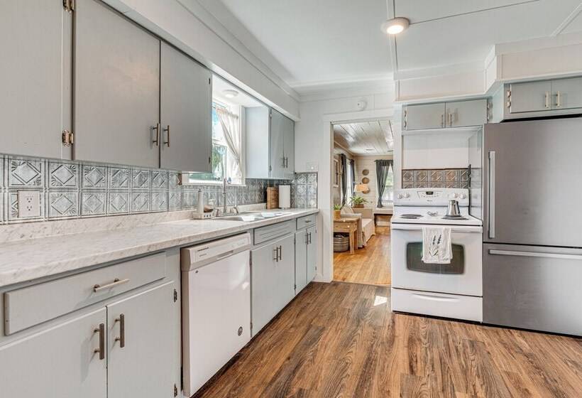 Fire Pit & Yard: Dog Friendly Spicewood Home