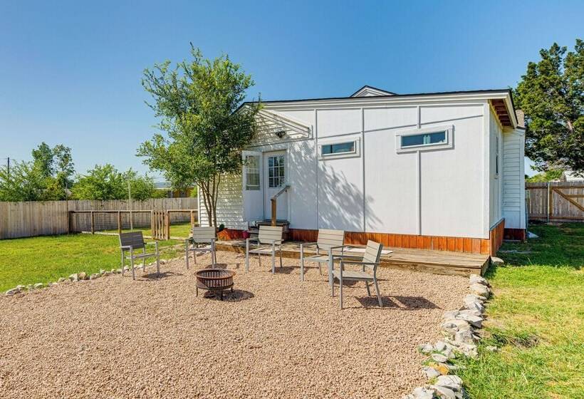 Fire Pit & Yard: Dog Friendly Spicewood Home