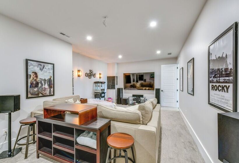 Waterfront Lake Norman Paradise: Dock, Game Room!