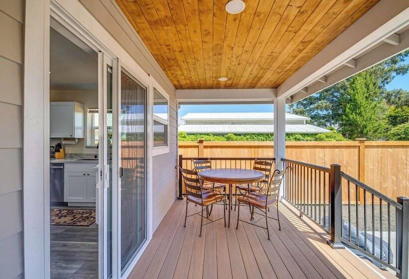 Charming Westport Abode W/ Hot Tub, Deck & Yard!