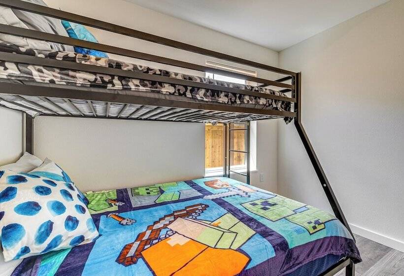 Charming Westport Abode W/ Hot Tub, Deck & Yard!