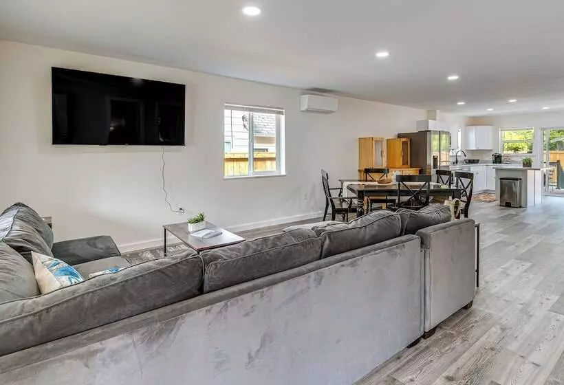 Charming Westport Abode W/ Hot Tub, Deck & Yard!