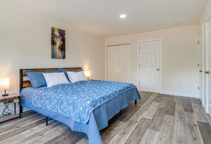 Charming Westport Abode W/ Hot Tub, Deck & Yard!