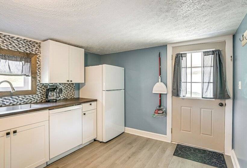 Cozy Tazewell Home W/ Grill On Back Of The Dragon!