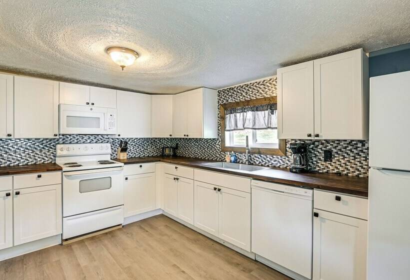 Cozy Tazewell Home W/ Grill On Back Of The Dragon!