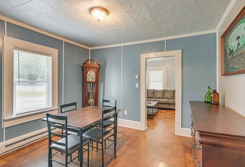 Cozy Tazewell Home W/ Grill On Back Of The Dragon!