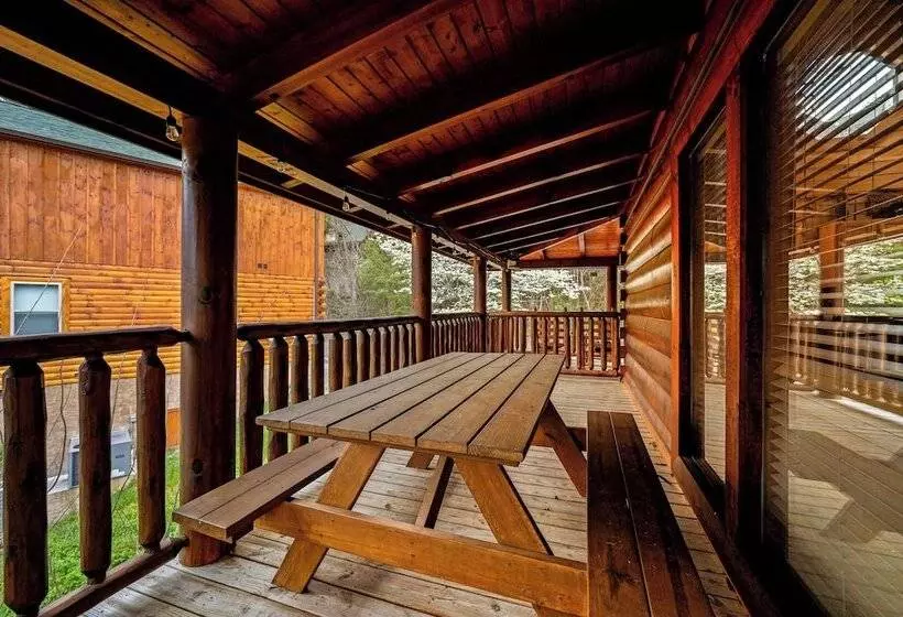 Deer Park Lodge