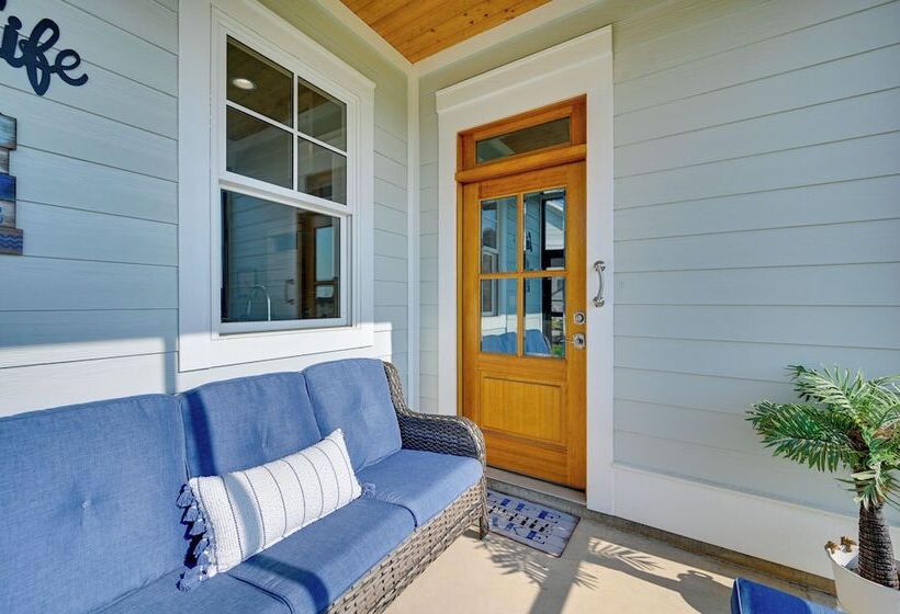 On Site Lake W/ Boat Ramp: Greenwood Retreat!