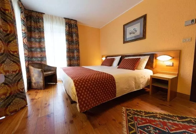 Hotelli Bouton D Or   Courmayeur