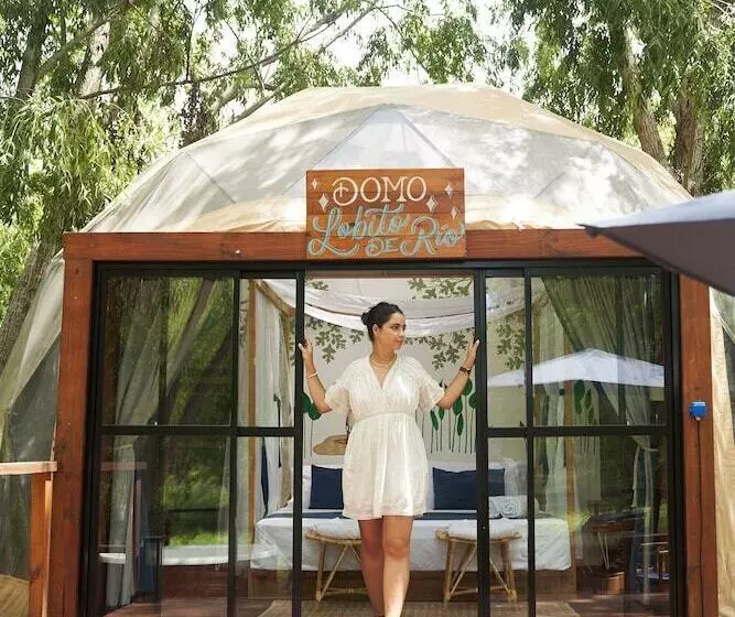 Hotelli Brisas Del Lago Glamping